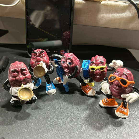 COPY - 1987 COMPLETE 5 FIGURE SET - HARDEE'S CALIFORNIA DANCIN' RAISINS - SMALL… - Picture 1 of 6